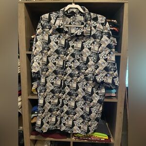 Enyce Black and White Casual Button Down Shirt Pit2pit 28’ length 32’